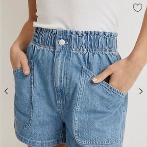 COPY - Denim Pull-On Paperbag Utility Shorts in Arcwood Wash like new size 26